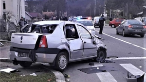 Fetiță în comă, ținută cu orele la urgențe. Ambulanța a ratat întâlnirea cu elicopterul SMURD