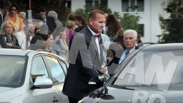 Adina Alberts si sotul Viorel Catarama au savurat o seara la Festivalul Enescu. La plecare,el i-a deschis elegant portiera masinii