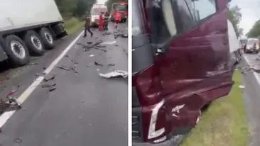 Accident grav în Mehedinți! Un microbuz și un autotren s-au ciocnit: o persoană a murit