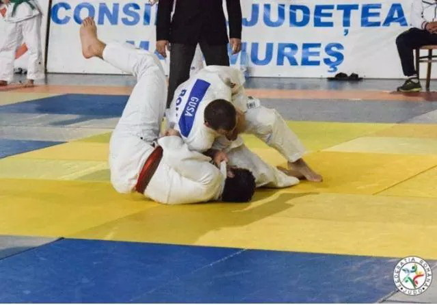 Fiul lui COZMIN GUŞĂ, ‘’atac’’ la adresa BIANCĂI DRĂGUŞANU şi LOREDANEI CHIVU:,,Nu ar trebui să fie modele…‘’