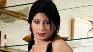 Ce se intampla acum daca intri pe pagina de Facebook a Floarei Leonida! Gimnasta care s-a “ascuns” intr-un bordel face asta zilnic