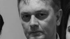 Doliu în presa românească! Un jurnalist a murit la scurt timp după ce a fost internat: „Nu mă aşteptam, era tânăr!”