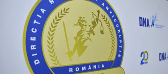 Scandal de corupție la Permise! Fostul șef din Neamț, cercetat pentru trafic de influență și mită