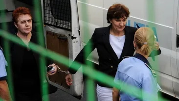 Tupeu incredibil al ”mafiei licitaţiilor”. Milionara s-a întors cu regrete din închisoare, dar ”copilul ei de suflet”…