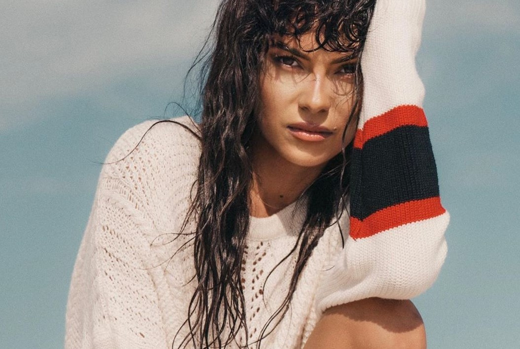 FOTO | Inna, fotografiată în lenjerie intimă în mijlocul străzii! Cum arată acum artista