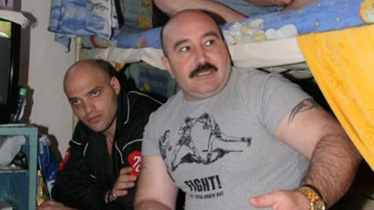 Fiarele lui Nutu rasfatate pe canicula! Vezi cum sunt tratate animalele temutului Ion Balint!!!