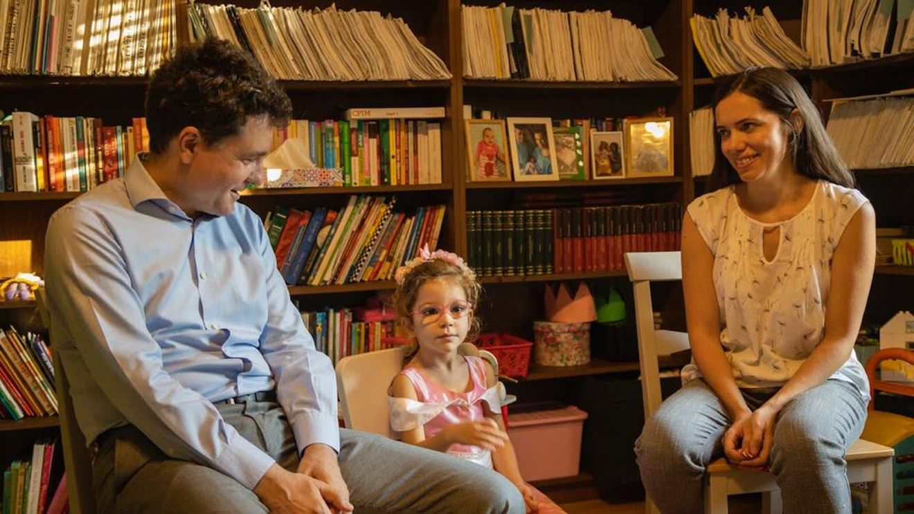Povestea neromanțată a relației dintre Mirabela și Nicușor Dan: „M-a învățat iubirea necondiționată”