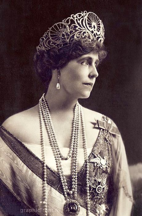 Un bust al Reginei Maria, aflat în proprietatea unui colecționar privat, va fi văzut la Castelul Bran de 1 decembrie