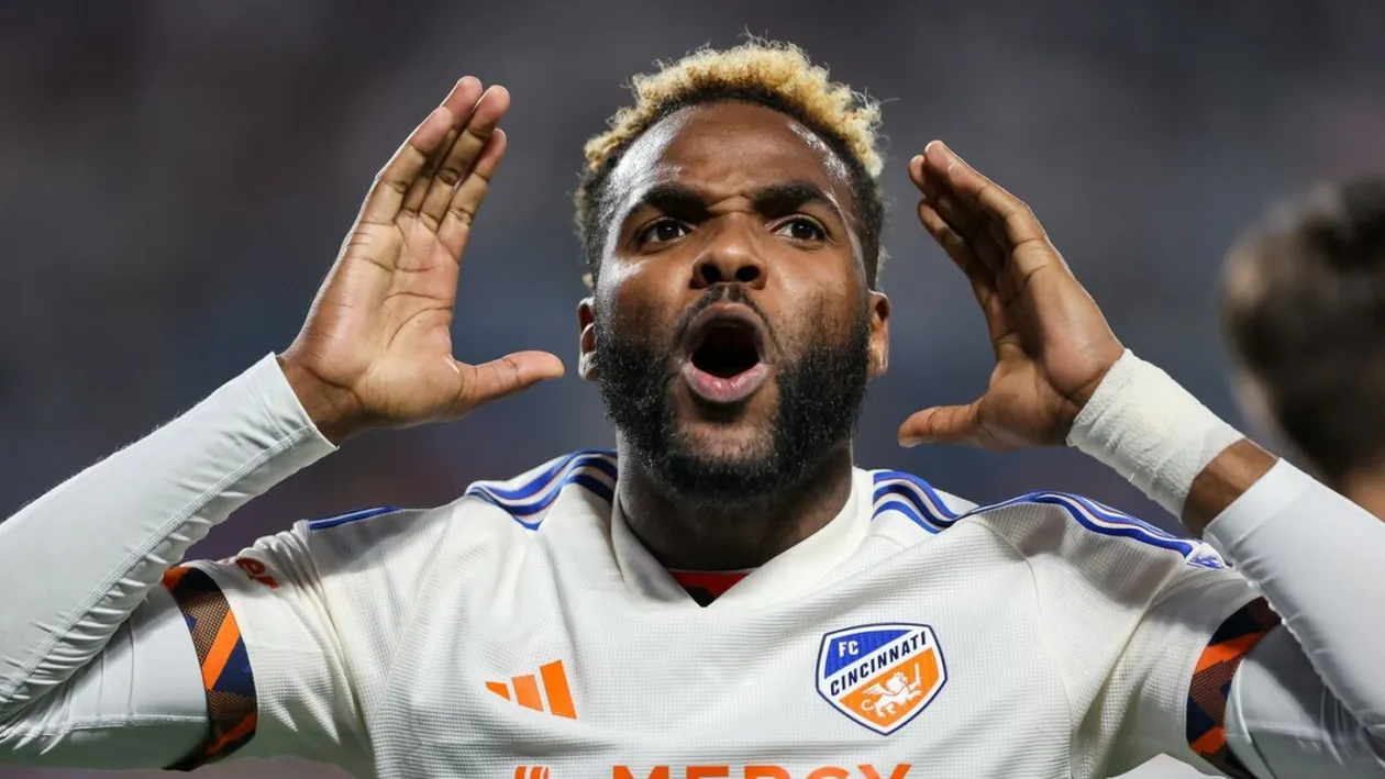 Ultimele secunde ale fotbalistului Boupendza au fost filmate! Poliția a încheiat ancheta, dar ce se vede pe camerele de supraveghere este ciudat și fără răspuns!