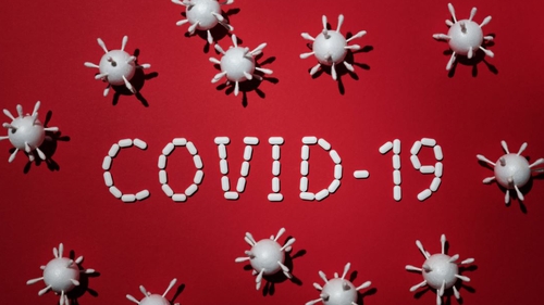 Cercetătorii au identificat un nou simptom la bolnavii de COVID-19: “Nu l-am mai întâlnit până acum”