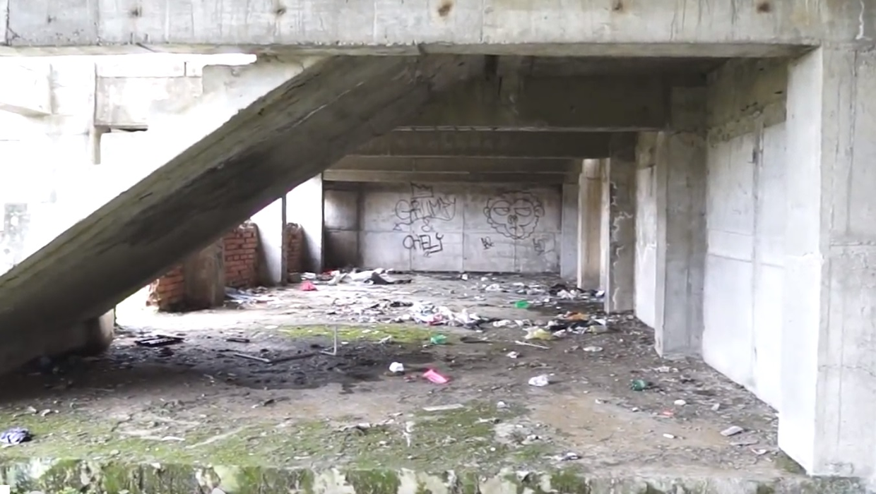 Ruinele unde s-au petrecut atrocitățile