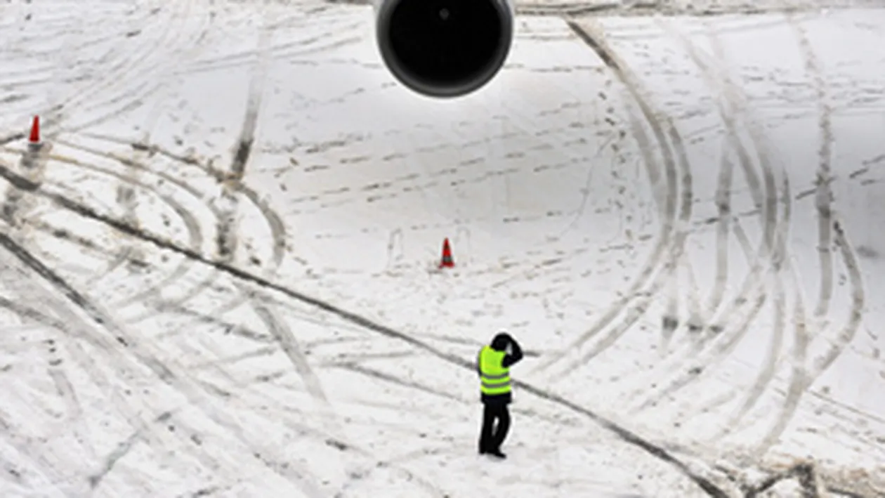 Cursele aeriene de pe Otopeni si Baneasa au intarzieri la decolare!