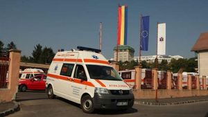 Doi răniți grav după impactul dintre o mașină și un autotren, în zona Popasului Căprioara, din județul Brașov