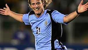 Diego Forlan va semna cu Inter Milano!
