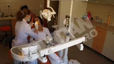 Mii de persoane au beneficiat de servicii stomatologice gratuite