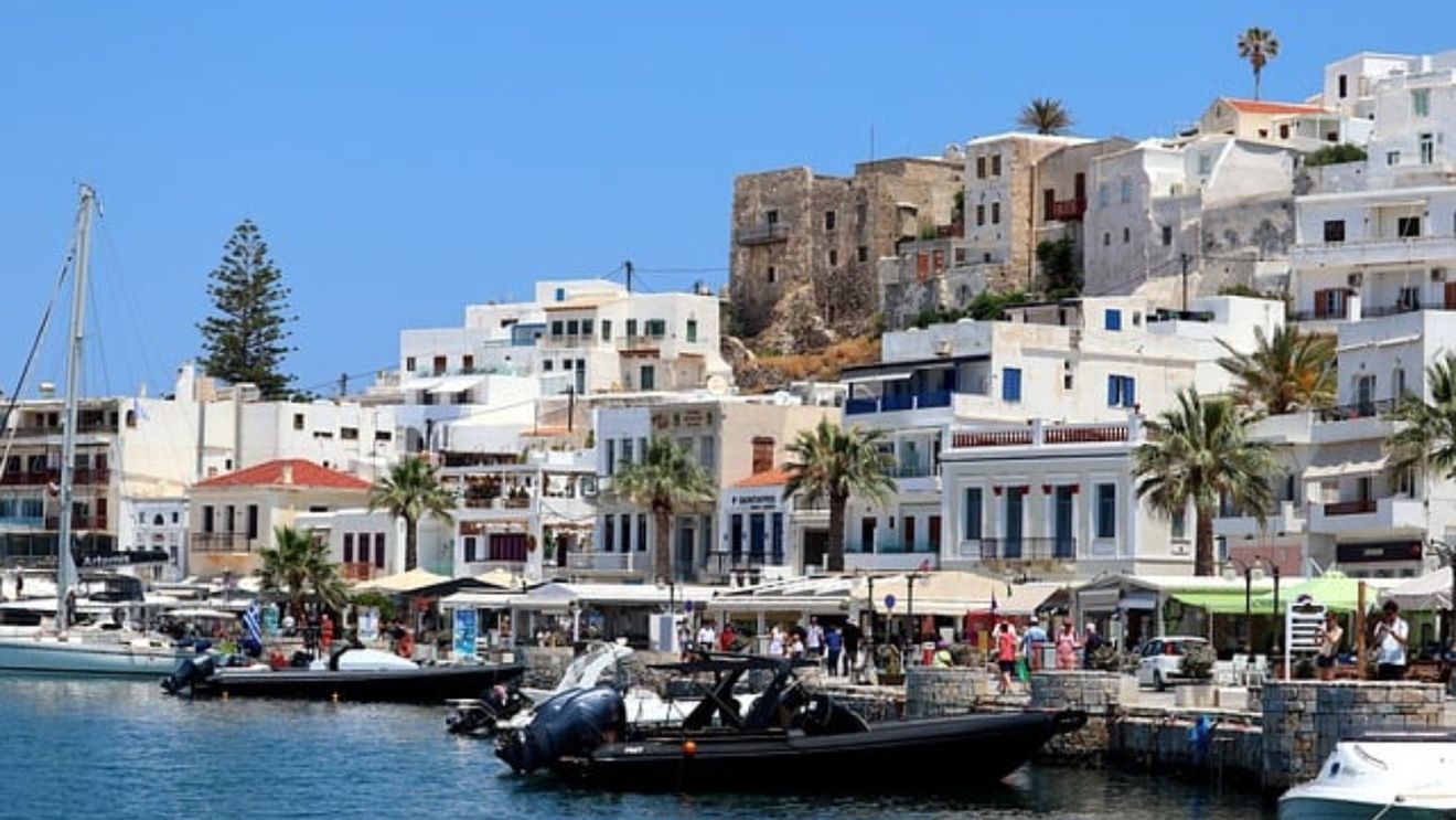 Nu e banc! Ce a putut să pățească un român după ce a lăsat o recenzie negativă la un hotel din Grecia
