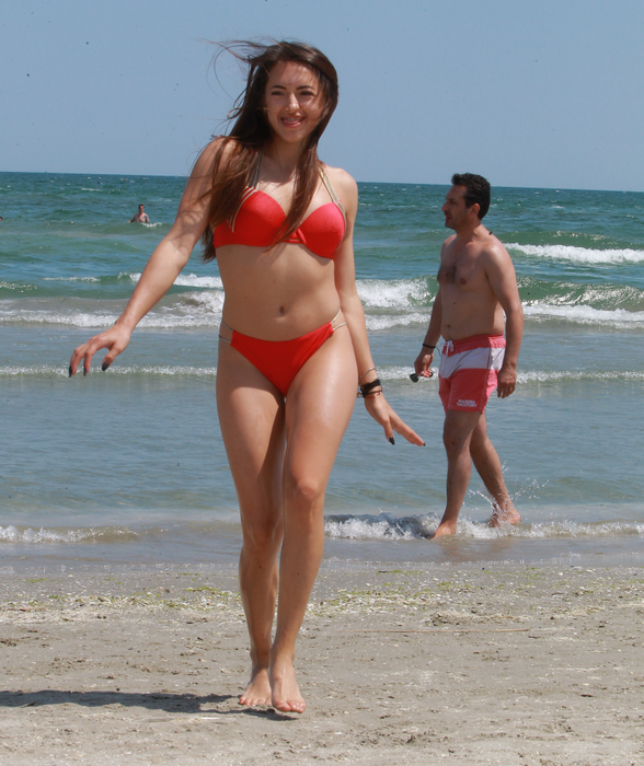 Imagini hot cu super-campioana Larisa Iordache