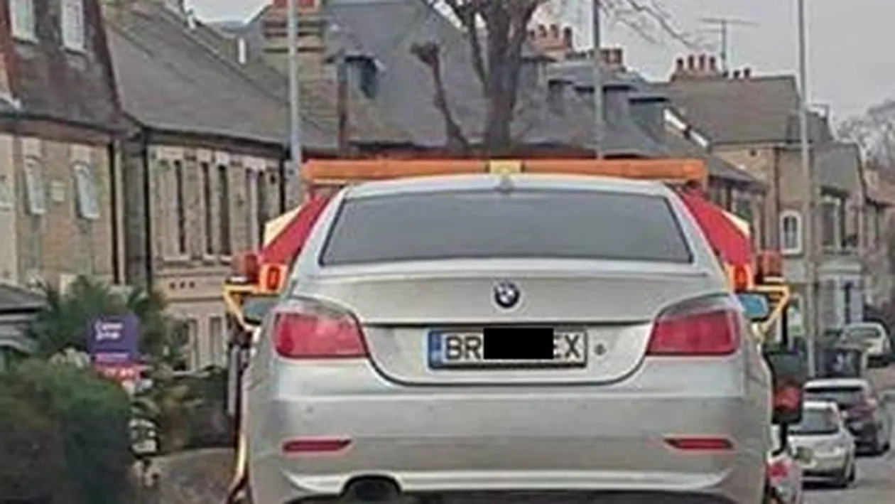 Ce a păţit şoferul acestui BMW cu numere de Brăila la Londra! E alertă printre români