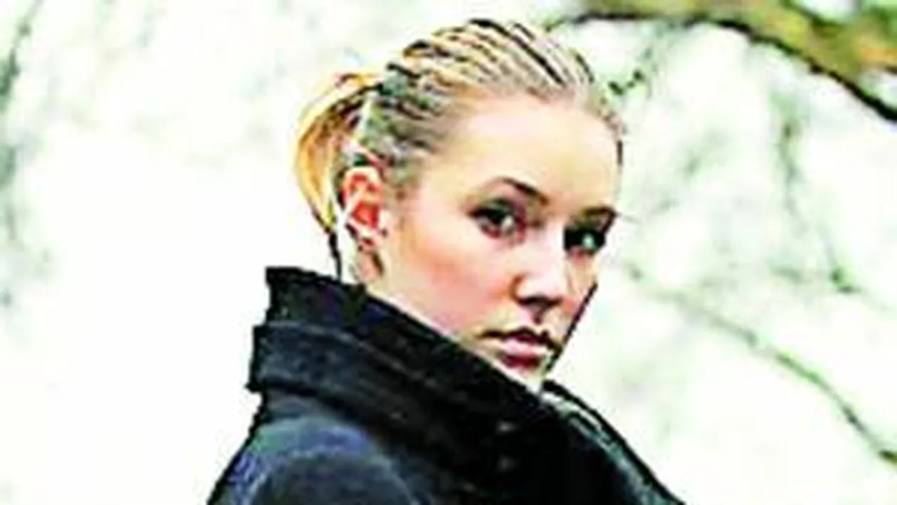 Pantofii inalti fara toc