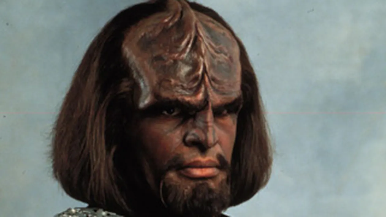 L-ai recunoaste pe locotenentul Worf din Star Trek fara machiaj?