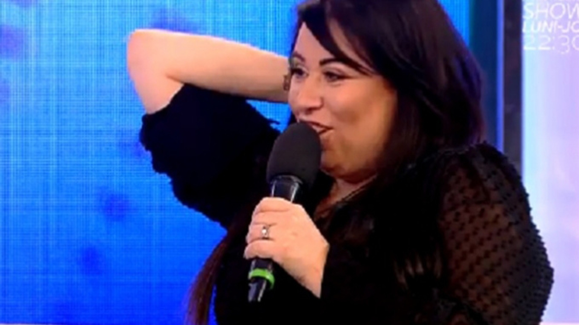 Oana Roman, declaraţii de dragoste de la.... o femeie! Ce i-a spus vedetei o cunoscută jurnalistă!