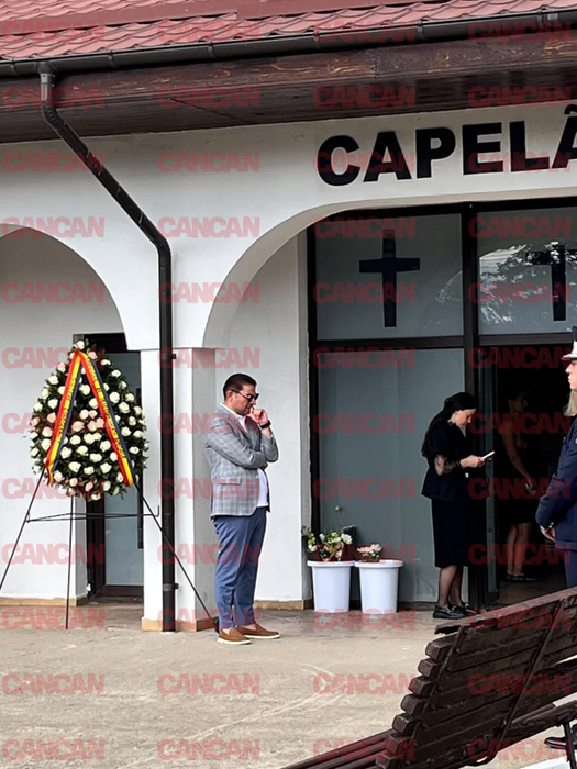 Ce mesaj emoționant i-a scris soția generalului Dorin Ioniță pe coroana funerară. Bărbatul și-a luat viața după o ceartă cu amanta