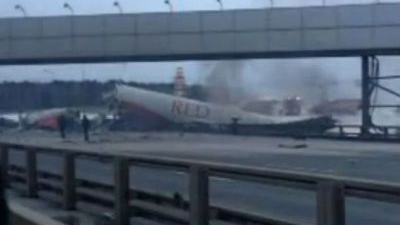 ACCIDENT AVIATIC în Rusia: Două persoane au murit în urma unei aterizări de urgenţă