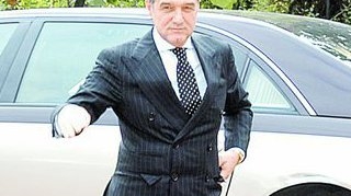 Culisele unui amical "mafiot"