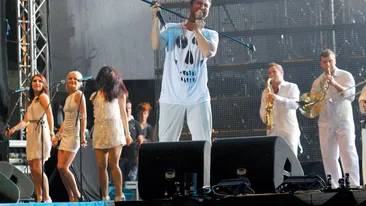 E prima oară când îşi dezvăluie secretele amoroase. Smiley recunoaşte de ce nu s-a legat nimic cu nici o fată!