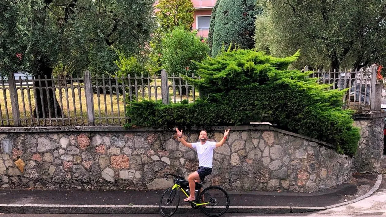 Mihai Morar a descoperit un mesaj în limba română, în vacanță în Italia: ”E singura inscripție în limba română pe care am găsit-o”