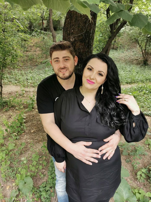 Silvana Rîciu este însărcinată și a ascuns minunea care-i crește în pântece timp de 5 luni! Primele imagini cu burtica de gravidă și numele bebelușului
