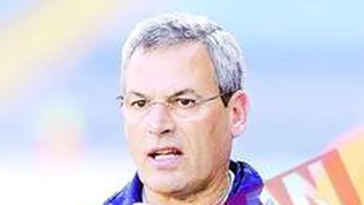 Condescu l-a dat afara pe Texeira din cauza secunzilor sai