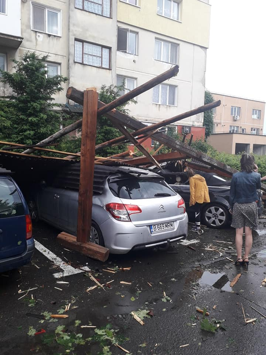 Potop în România! Imagini apocaliptice în marile orașe din țara noastră, în urma haosului meteorologic