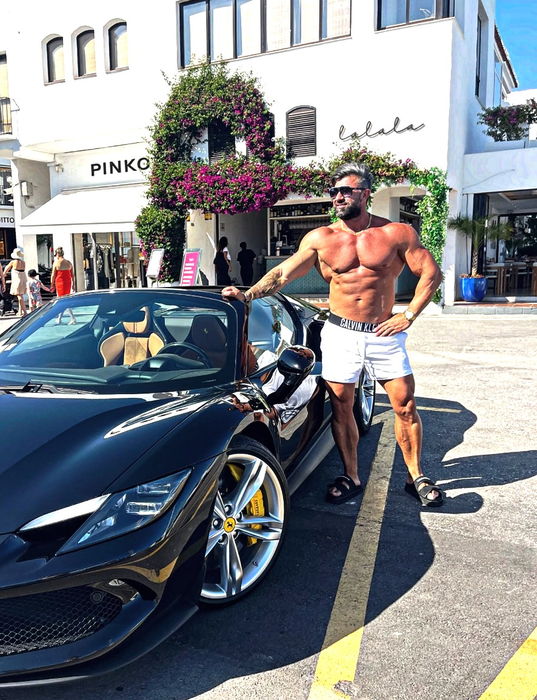 Ce mașină conduce ”regele fitnessului”, Nicolae Lupșor? Se laudă cu un garaj mega luxos