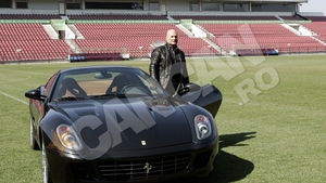 Arpad Paszkany a intrat cu Ferrari-ul pe gazonul de pe stadionul CFR Cluj