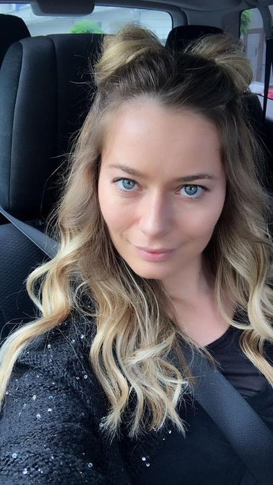 Laura Cosoi, ultima lună de sarcină: “Mi-aș dori ca soțul să fie lângă mine când o să nasc“