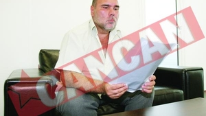Un pensionar acuza doi medici ca i-au ucis sotia