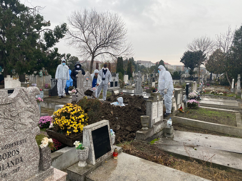 Necropsia făcută după exhumarea femeii a scos la iveală detalii șocante