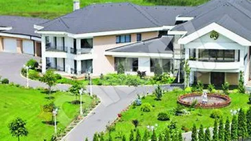 Corneliu Iacobov renunta la resedinta sa de lux de la Bacau! Isi vinde vila cu 2,8 milioane de euro