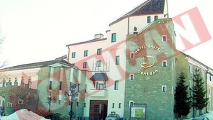 Meniu cu friptura in sange la hotelul Dracula