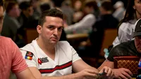 Exclusivitate. Măcel la ziua legendei jocurilor de noroc din România! S-au bătut cu scaunele şi… Celebrul pokerist Toni Judeţ e amestecat în scandal!