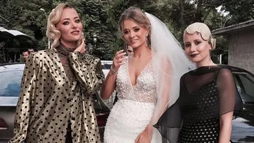 Moment emoţionant la nunta Oanei Matache! Delia şi mama ei au renunţat la pantofi, au urcat pe scenă şi au făcut show