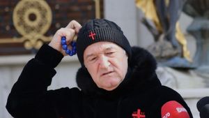 Ce pensie are Gigi Becali, de fapt. Suma ireală pe care a primit-o după doar o lună în Parlament: ”Ce-mi dați, bă, atâția bani?”