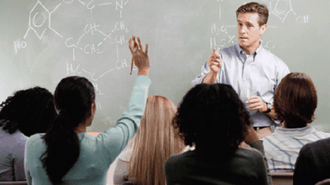 Bancul Zilei | Ce parte a corpului uman creşte de 10 ori în dimensiuni atunci când este excitată?