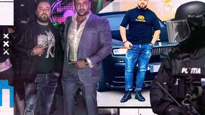 El este denunțătorul lui Alex Bodi! “Sharpele Nebunu” & fostul soț al Biancăi au fost “frați” până să-i probeze DIICOT-ul: mega-party-uri cu șampanii scumpe + au împărțit un Rolls Royce și... | SUPER GALERIE FOTO