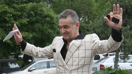 Peste doua ore incepe meciul de fotbal dintre Steaua si Dinamo! ASA s-a pregatit Gigi Becali pentru marea confruntare