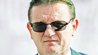 L-a pacalit pe Porumboiu cu ajutorul unui impresar. Ozeia l-a imbogatit pe Zotta cu 1,2 milioane de euro