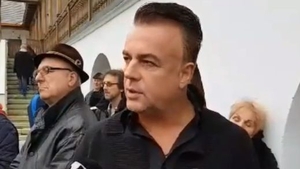 Adrian Enache, revoltat la înmormântarea Stelei Popescu: „Oamenii ignoranţi au ucis-o! Pentru că ea putea fi salvată! Ei au preferat să...”