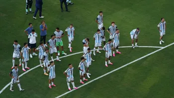 Încă o controversă după finala Campionatului Mondial. Mai mulți jucători ai Argentinei au întors spatele în timpul festivității de premiere a Spaniei