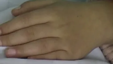 Fetita de doi ani a ajuns la spital in coma si plina de vanatai!